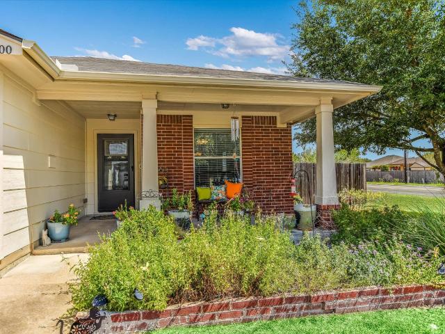 House for sale in Taylor, Williamson County