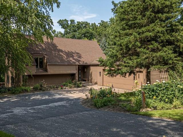 House for sale in Le Claire, Iowa