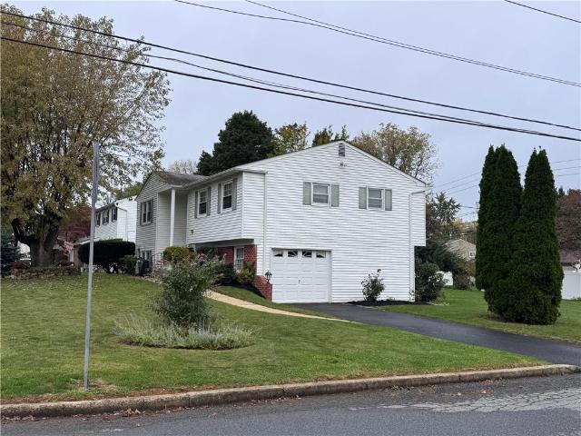 House for sale in Salisbury, Lehigh County