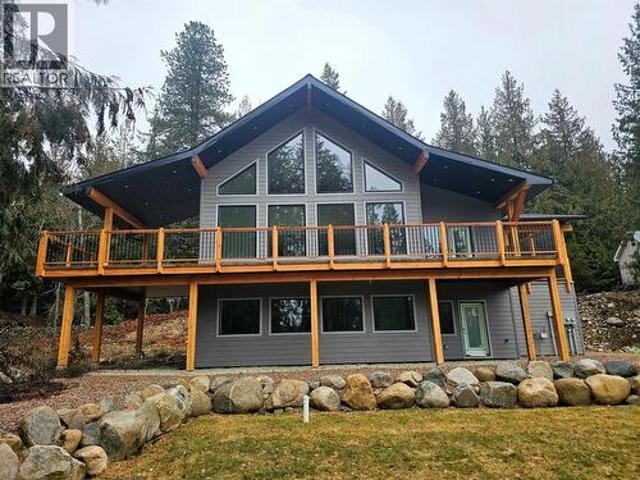 House for sale in Willow Point, Area F (Kokanee Range)