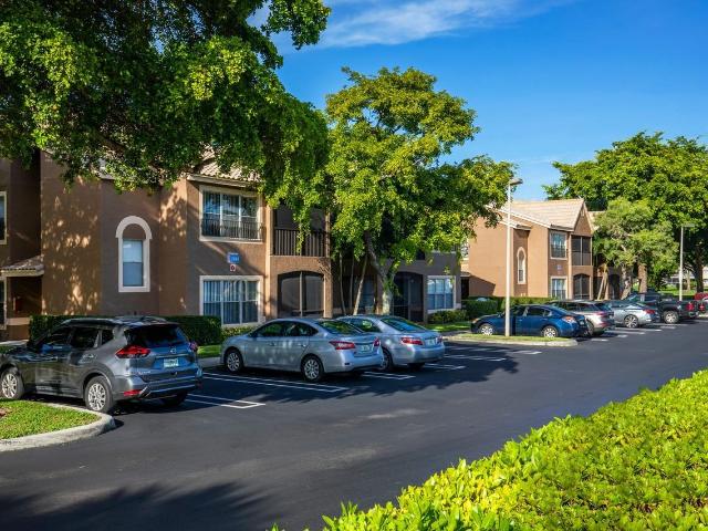 Apartment for rent in Coral Springs, Broward County