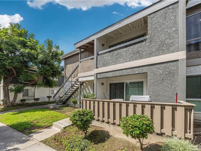 Condo for sale in Santa Ana, California