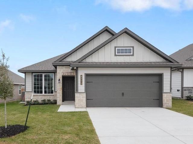House for sale in Lorena, Texas