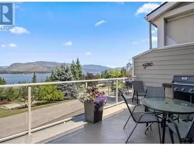 House for sale in Sorrento, British Columbia