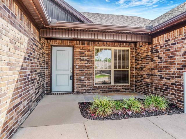 House for sale in Bryant, Saline County