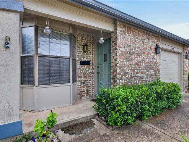 Townhouse for sale in Garland, Texas