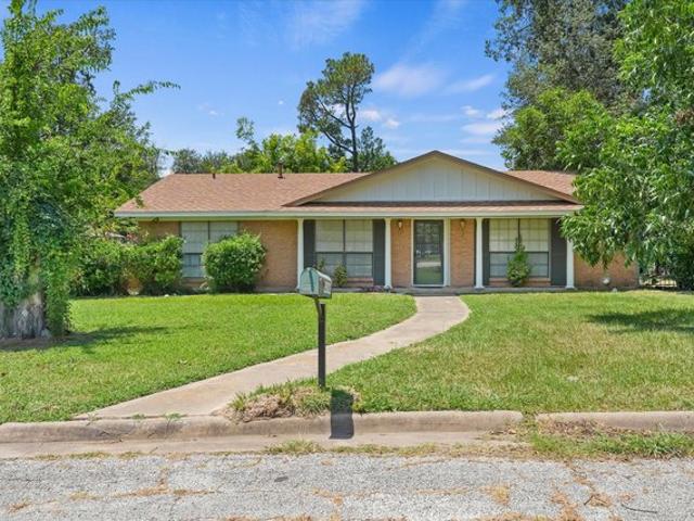 House for sale in Hunt, Texas