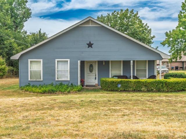 House for sale in Hunt, Texas