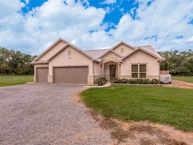 House for sale in Midway, Texas