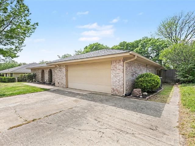 House for sale in Hurst, Texas