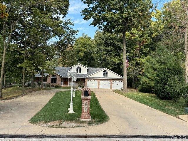 House for sale in Vandalia, Illinois