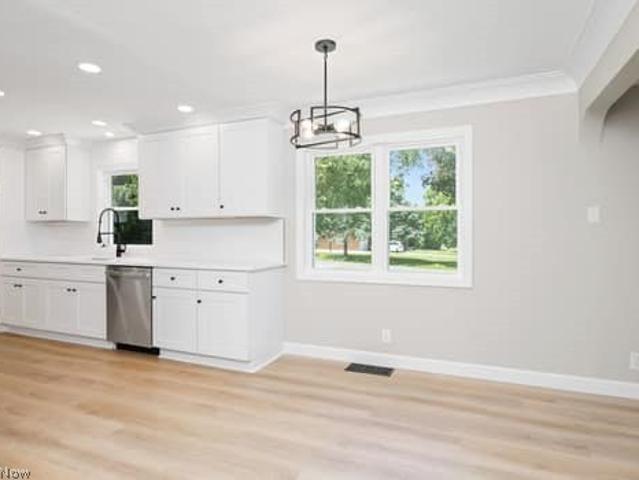 House for sale in Summit, Ohio