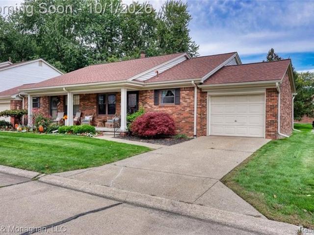 Condo for sale in Harrison Township, Macomb County