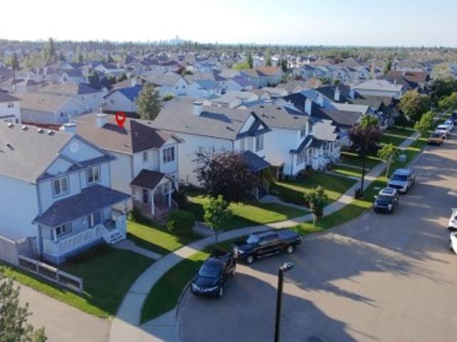 House for sale in Wedgewood, Alberta