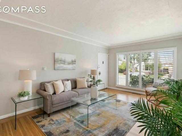 House for sale in Alameda House for sale in Alameda