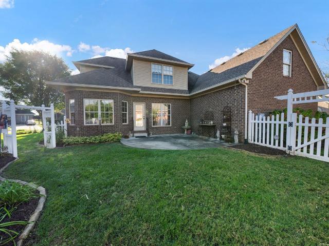 House for sale in Bowling Green, Warren County