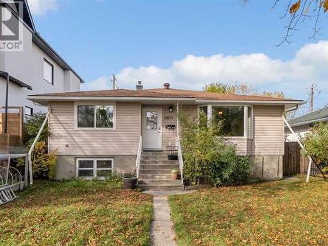 House for sale in Killarney, Calgary
