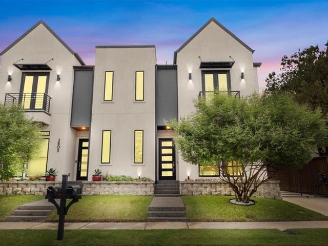 Townhouse for sale in Fort Worth, Texas