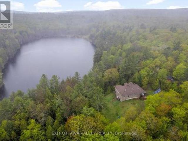 House for sale in Renfrew, Ontario