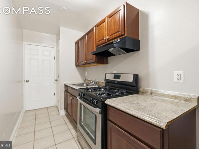 House for sale in Knox Hill/Buena Vista, Washington