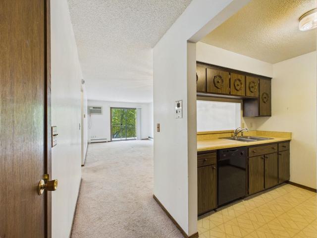 House for sale in Hennepin, Minnesota