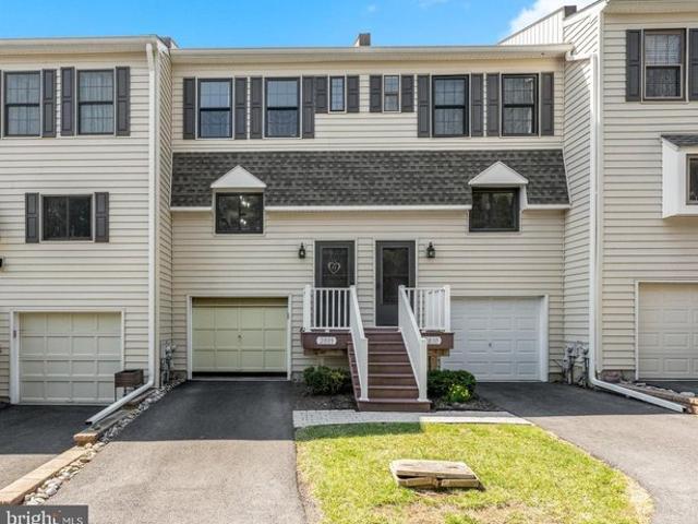 Condo for sale in Chester, Pennsylvania