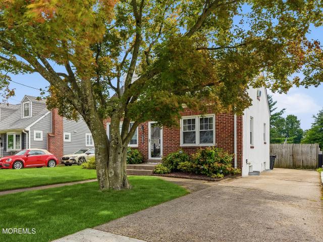 House for sale in Crosswicks, New Jersey