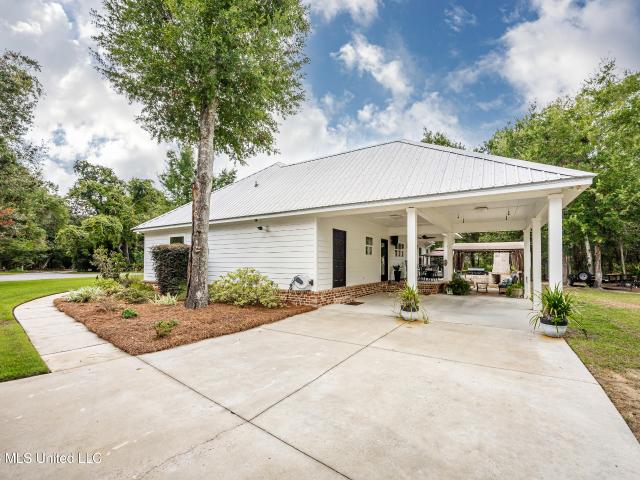 House for sale in Gautier, Mississippi