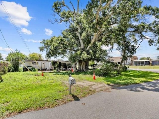House for sale in Okeechobee, Florida