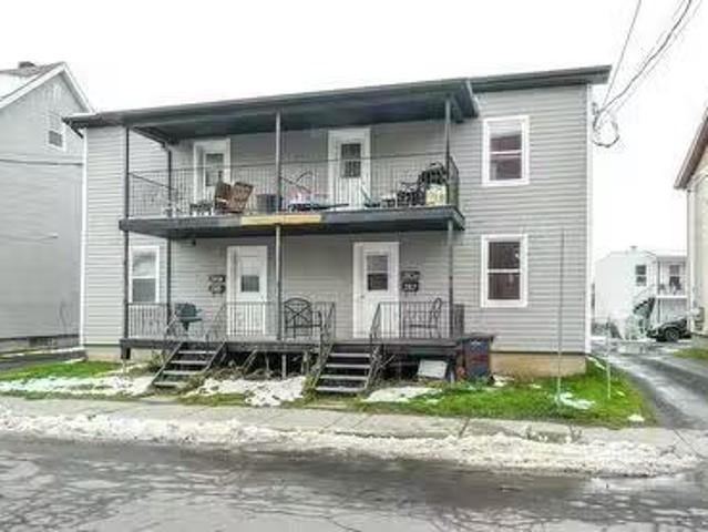 House for sale in Saint-jean-sur-richelieu, Quebec