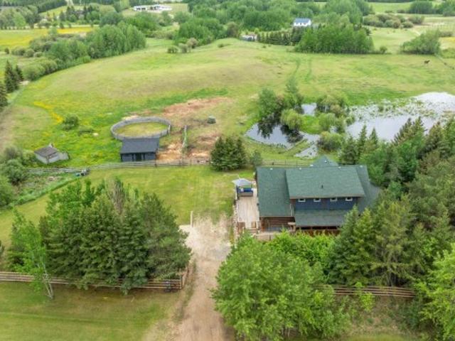 House for sale in Alberta