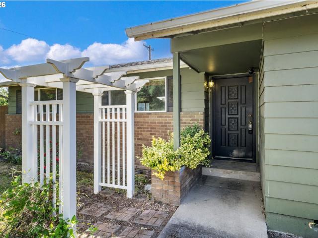 House for sale in Oregonia