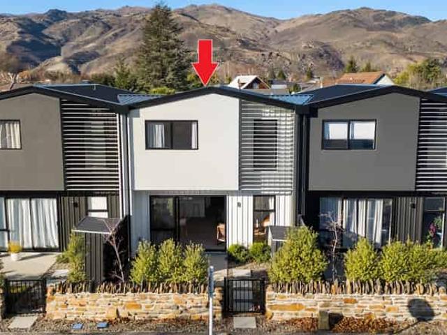 House for rent in Otakou