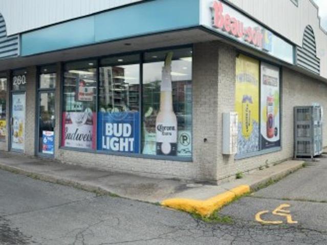 Commercial for sale in Sainte-Thérèse, Laurentides