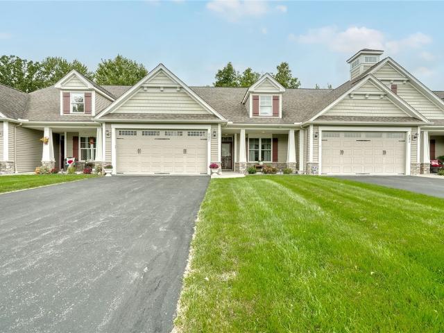 Townhouse for sale in Village of Webster, Town of Webster