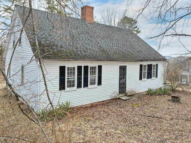 House for sale in New Hampshire