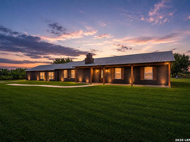 House for sale in La Vernia, Wilson County