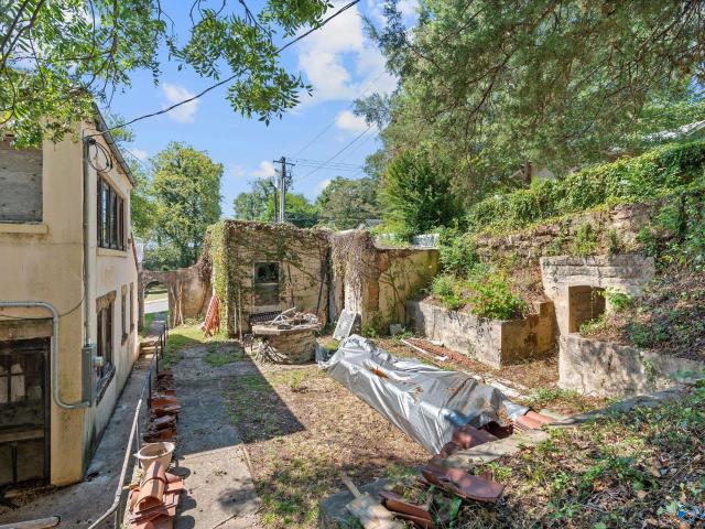 Commercial for sale in Guntersville, Alabama