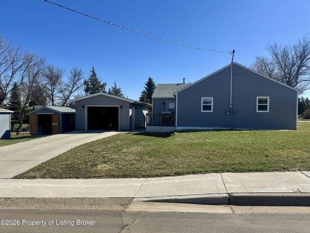 House for sale in Killdeer, North Dakota