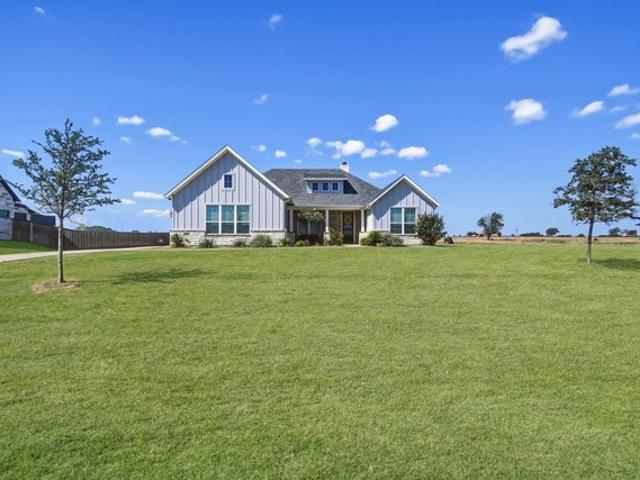 House for sale in Ellis, Texas