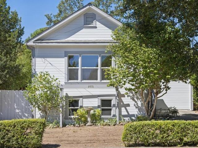 House for sale in Sebastopol, California