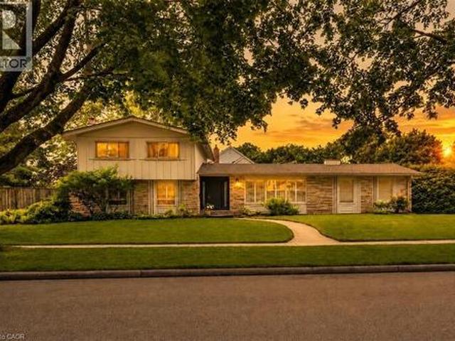 House for sale in Burlington, Ontario