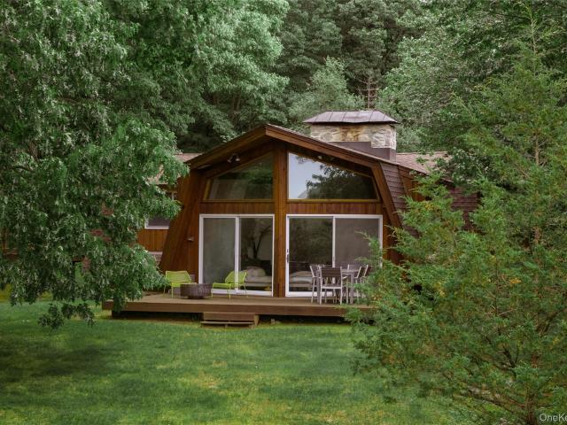 House for sale in Patterson, New York