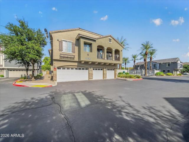 Townhouse for sale in Tempe, Arizona