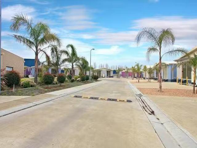 Apartment for rent in Sunshine