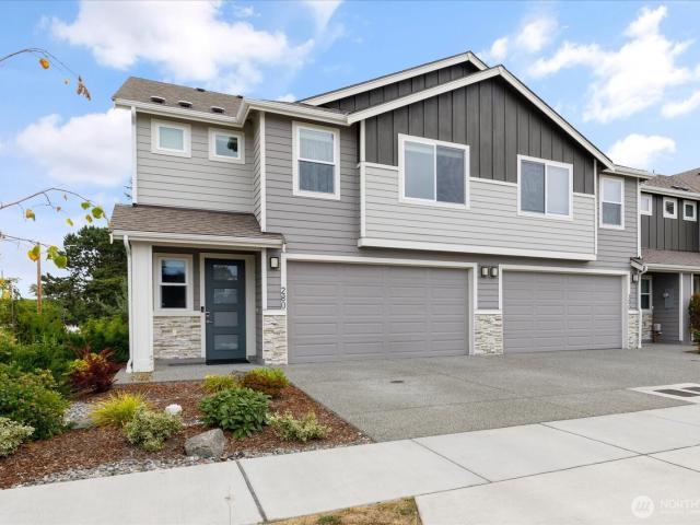 House for sale in Oak Harbor, Washington