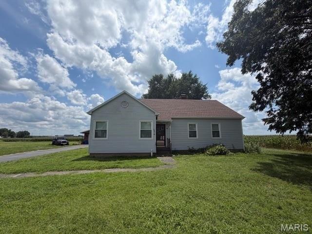 House for sale in Hoyleton, Illinois