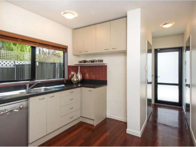 Apartment for sale in Heathcote, Canterbury