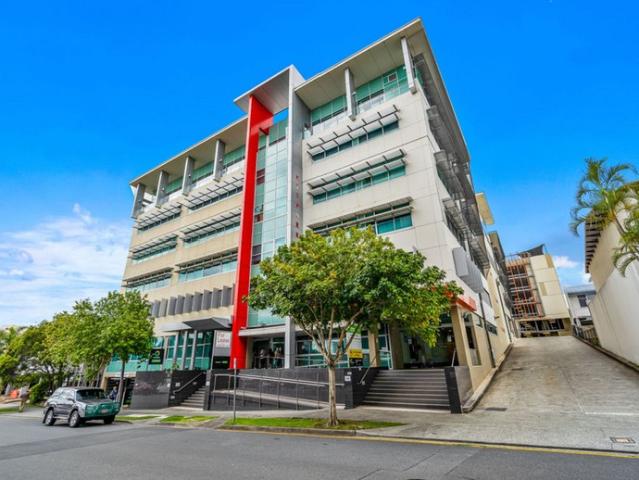 Office for rent in Toombul, Queensland