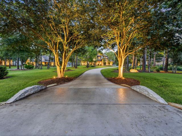 House for sale in Magnolia, Texas